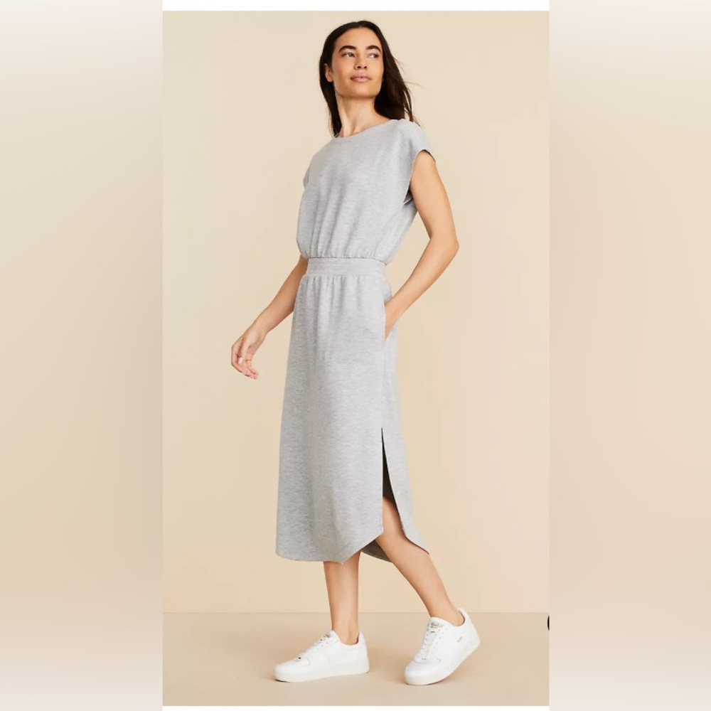 Lou & Grey Heathered Scuba-soft Midi Pocket Dress with Elastic Waist